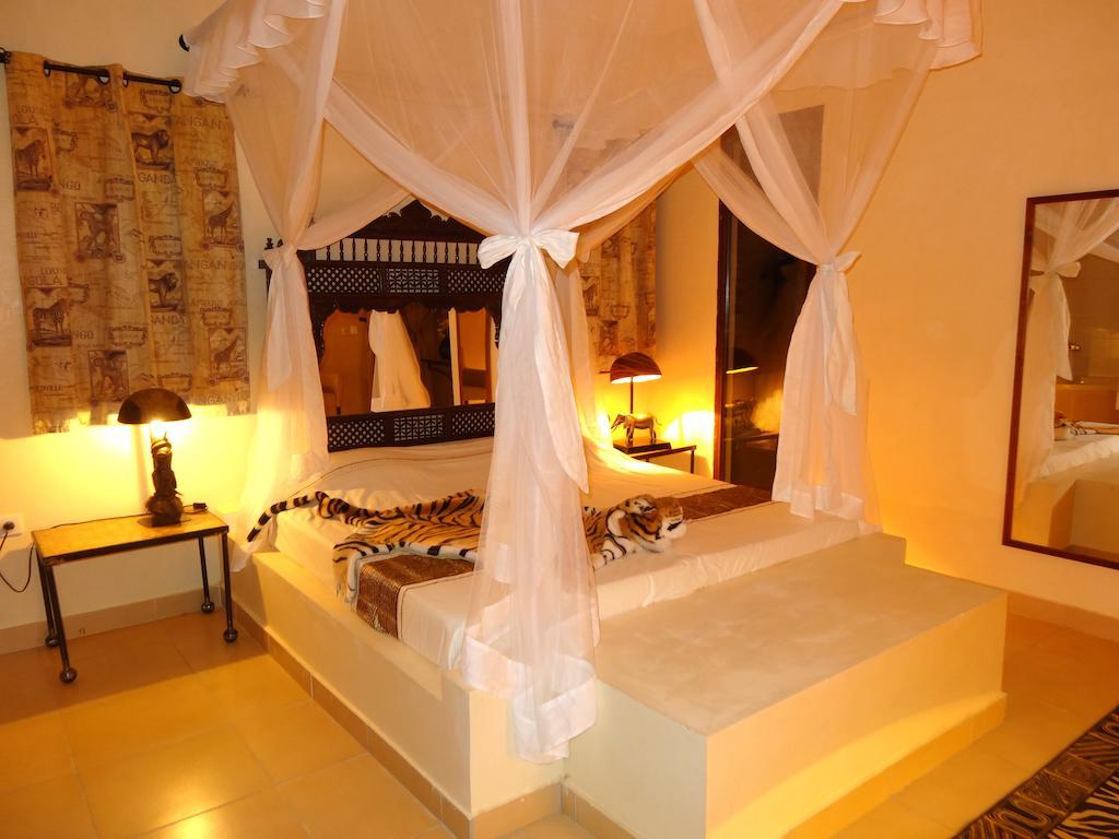 Hotel Le Clos Des Papillons 살리 포르투달 객실 사진