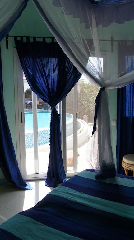 Hotel Le Clos Des Papillons 살리 포르투달 객실 사진