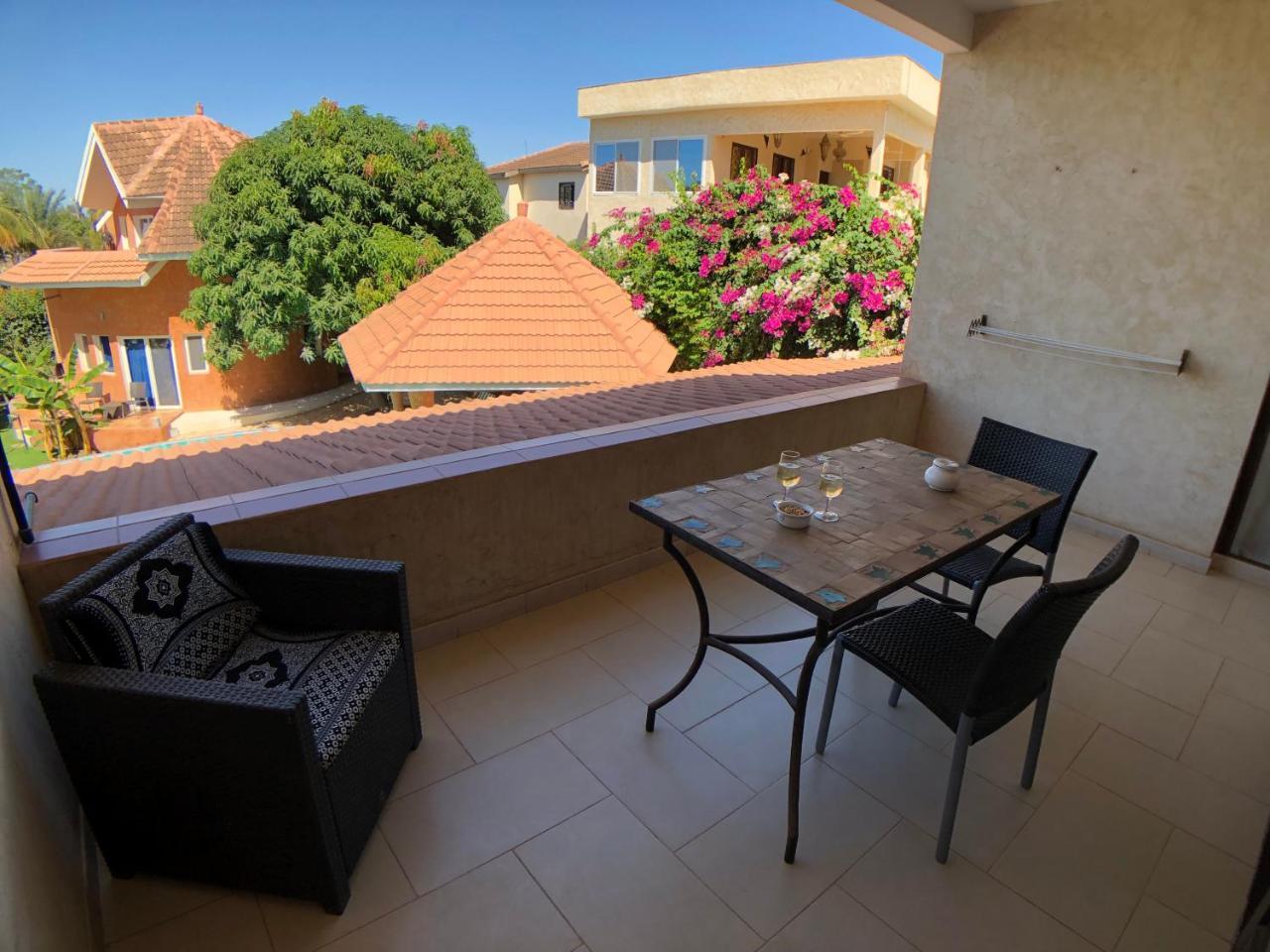 Hotel Le Clos Des Papillons 살리 포르투달 외부 사진